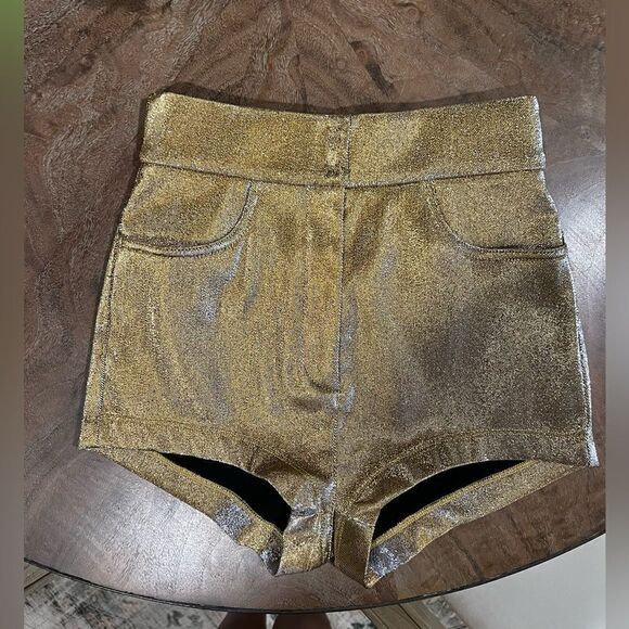 Dolce and Gabbana gold shorts size 38 (US2) - Picture 2 of 12